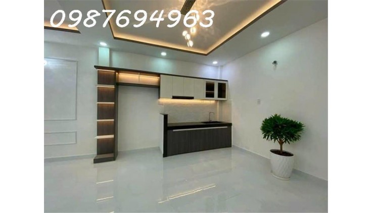 QUẬN 8, DƯƠNG BÁ TRẠC - THUẬN LỢI DI CHUYỂN QUẬN TRUNG TÂM - NHÀ MỚI Ở LIỀN - CÁCH MT CHỈ TẦM 100M - GIÁ CHỈNH 5T TL